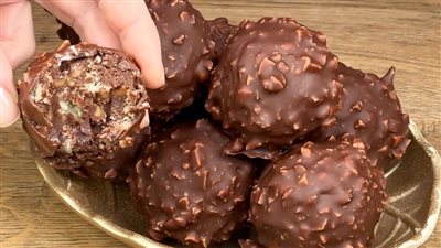 طريقة عمل تحلية منزلية سريعة بدون طهي ولا دقيق