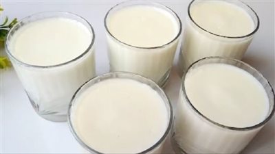 طريقة عمل المهلبيه بالنشا والحليب اسرع تحلية في 5 دقائق