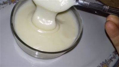 طريقة عمل صوص الشكولاتة البيضاء ب 4 مكونات فقط