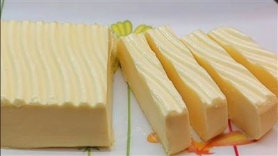 طريقة عمل الزبدة الصفراء بكوب حليب