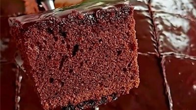 طريقة عمل كيكة الشكولاطة بالماء المغلي خفيفة