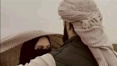 تزوجها وكشف عن وجهها