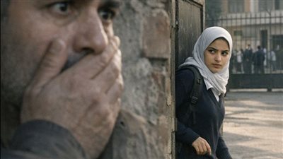 الاب يوصل بنته كل يوم